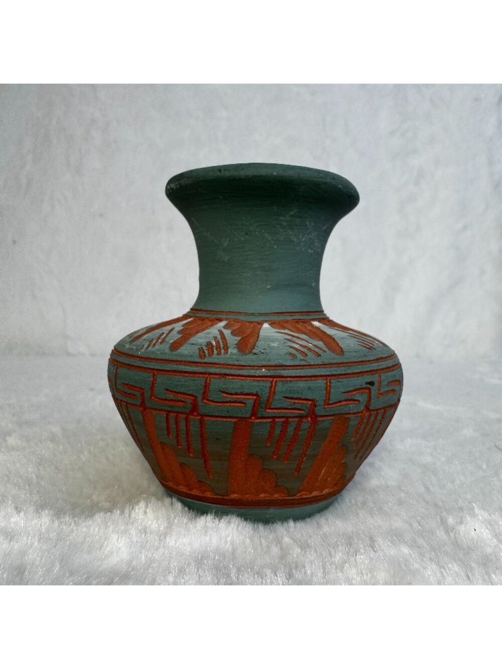 Handcrafted Alexandra Willie Navajo Pottery Vase Etched Greek Key Feather Motif